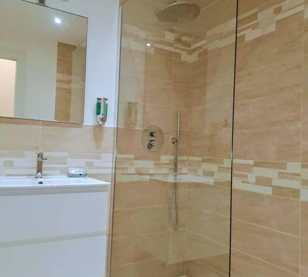 Residenza Del Sole Apartment Rapallo