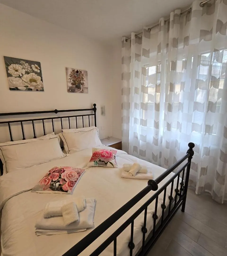 Residenza Del Sole Apartment Rapallo 0*,  Italy