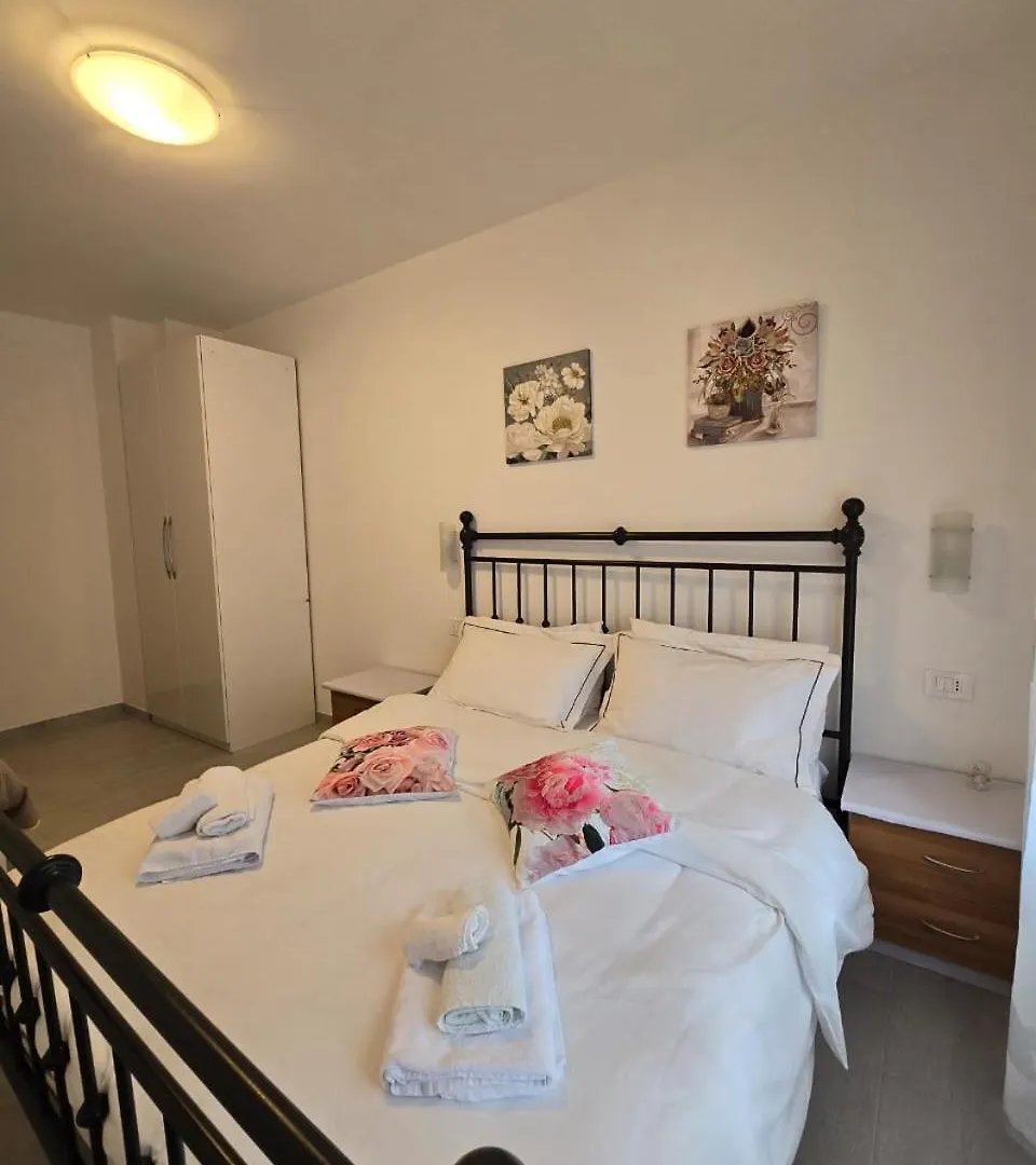 Residenza Del Sole Apartment Rapallo