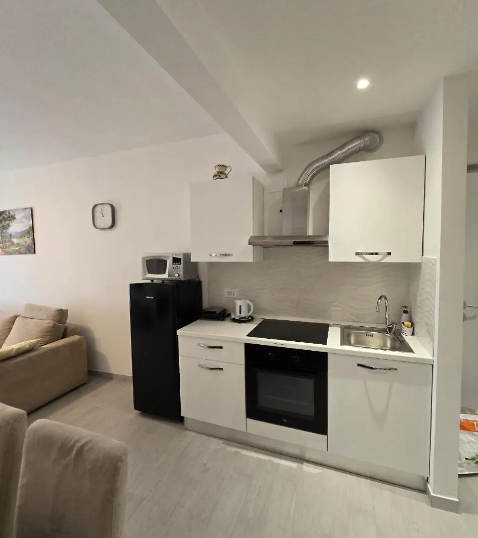 Residenza Del Sole Apartment Rapallo 0*,